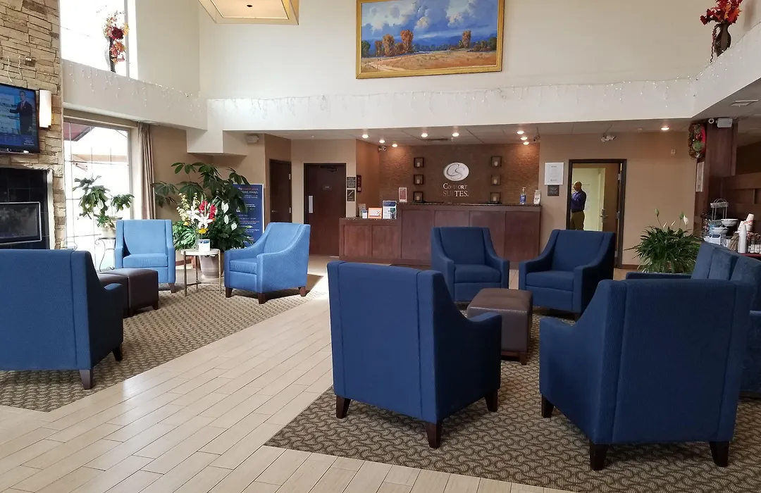 Comfort Suites Farmington-1